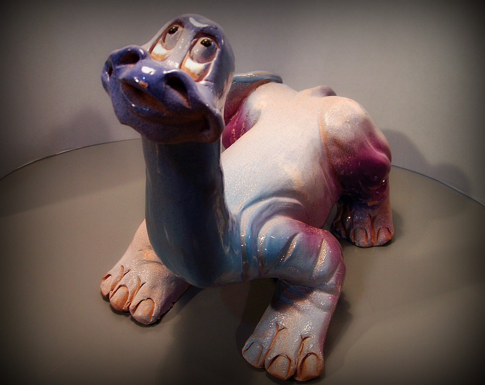 Dino esmaltado