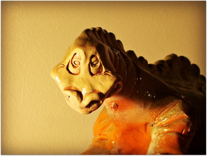 Dinosaurios de cerámica