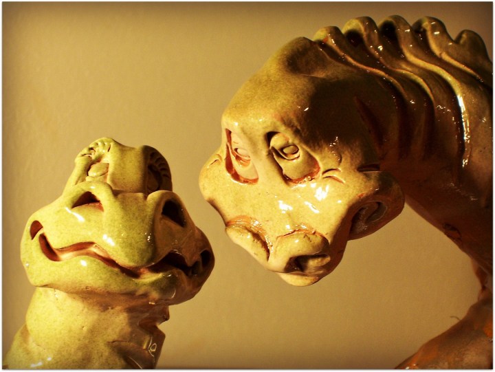 Dinosaurios de cerámica