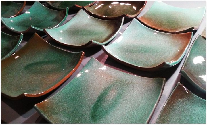 Vajilla verde de cerámica