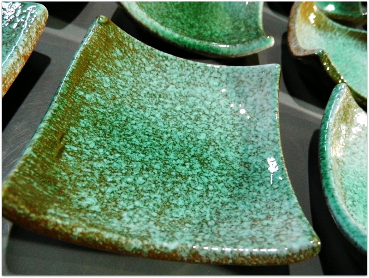 Vajilla verde de cerámica