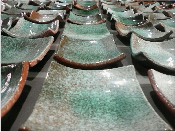 Vajilla verde de cerámica