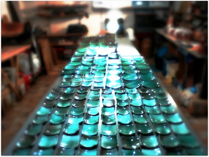 Platos verdes de cerámica