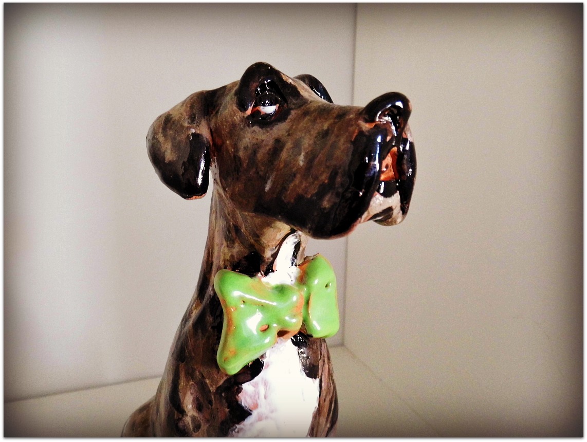 Perro de cerámica esmaltado