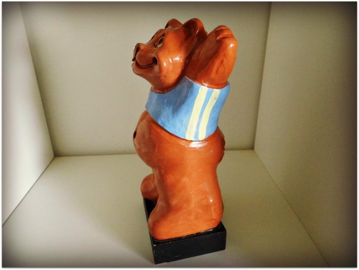 Oso de cerámica esmaltado