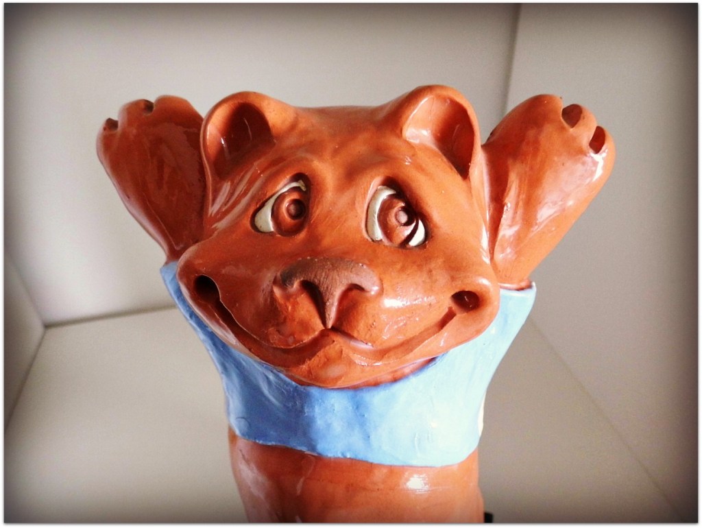 Oso de cerámica esmaltado