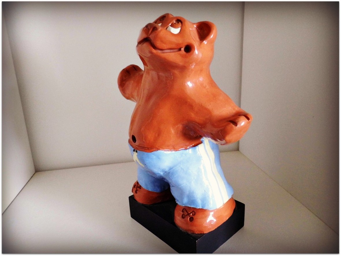 Oso de cerámica esmaltado
