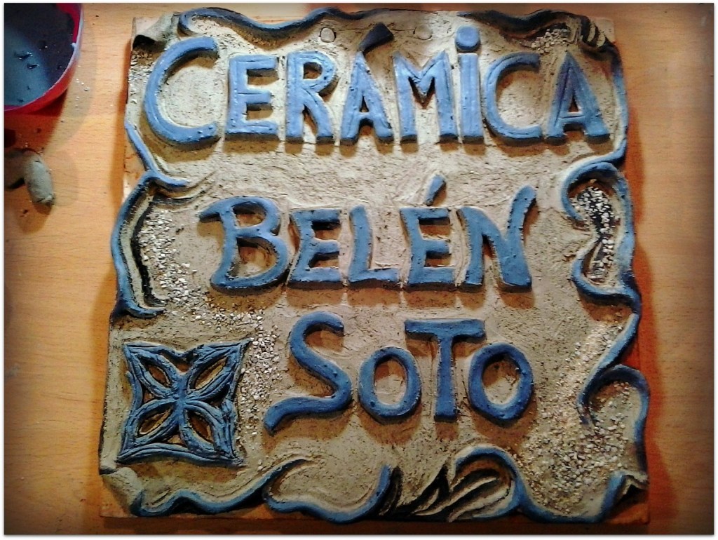 Rótulo exterior de cerámica