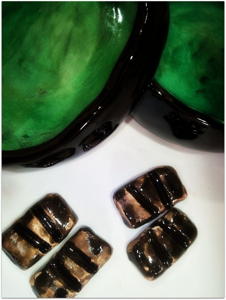 Cuencos de cerámica esmaltada